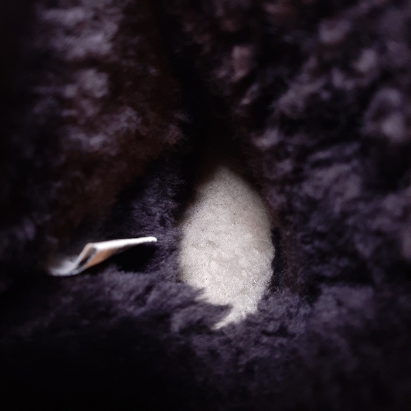 Kirkland Signature Sheepskin Shearling Boots Mid Calf Foldover Buckle Winter - Picture 12 of 15